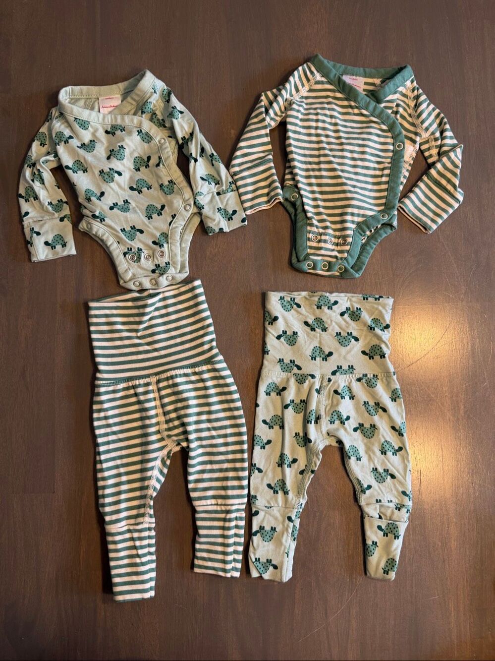 Hanna Andersson Newborn Wrap Top & Wiggle Pants Green BUNDLE